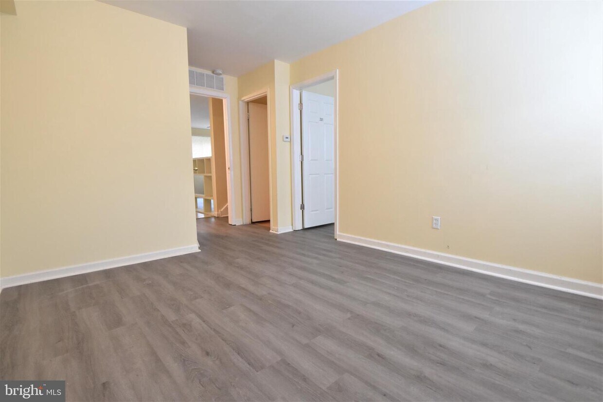 Foto principal - 2129 N Marvine St