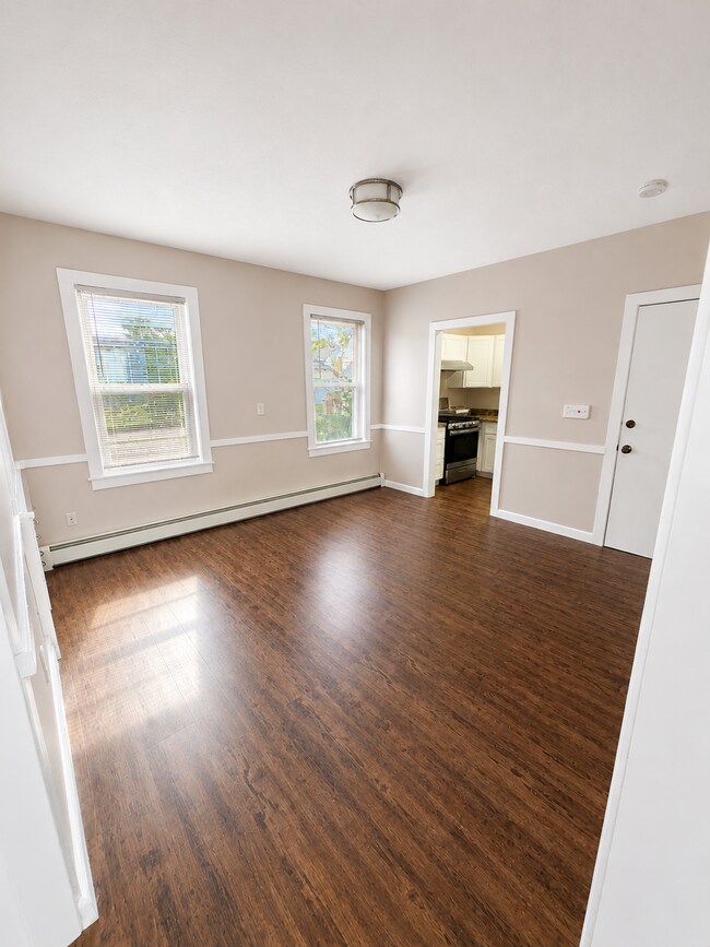 Dining room - 717 Academy Ave