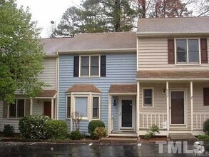 Building Photo - 6577 English Oaks Dr