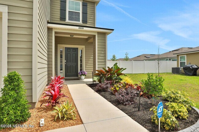 Foto del edificio - 2235 Falling Star Ln