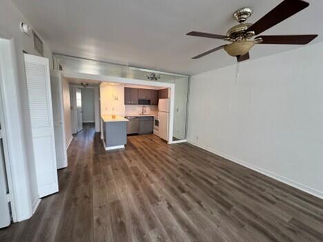Foto del edificio - 751 Pine Dr