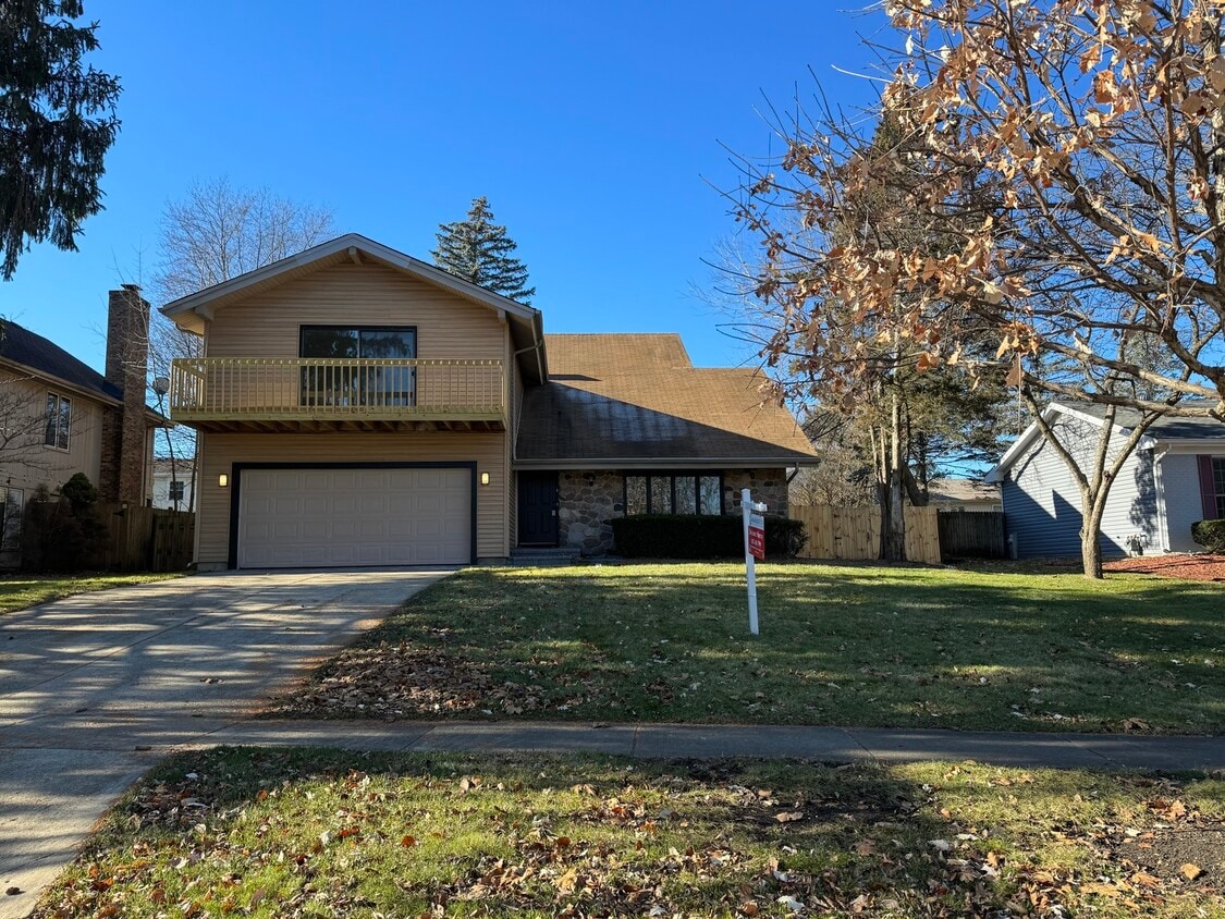 Primary Photo - 824 Woodmar Dr