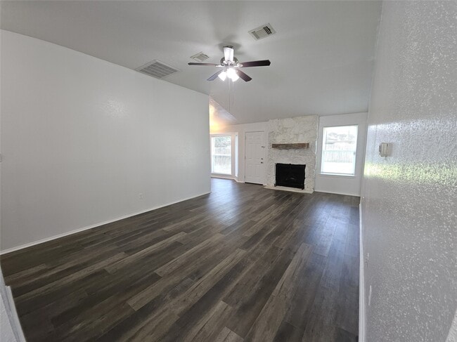 Foto del edificio - 2513 Knoxville Dr