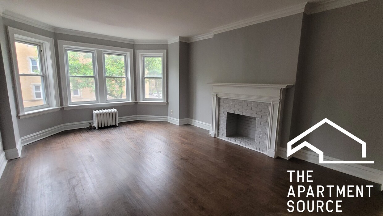 Primary Photo - 2204 W Arthur Ave
