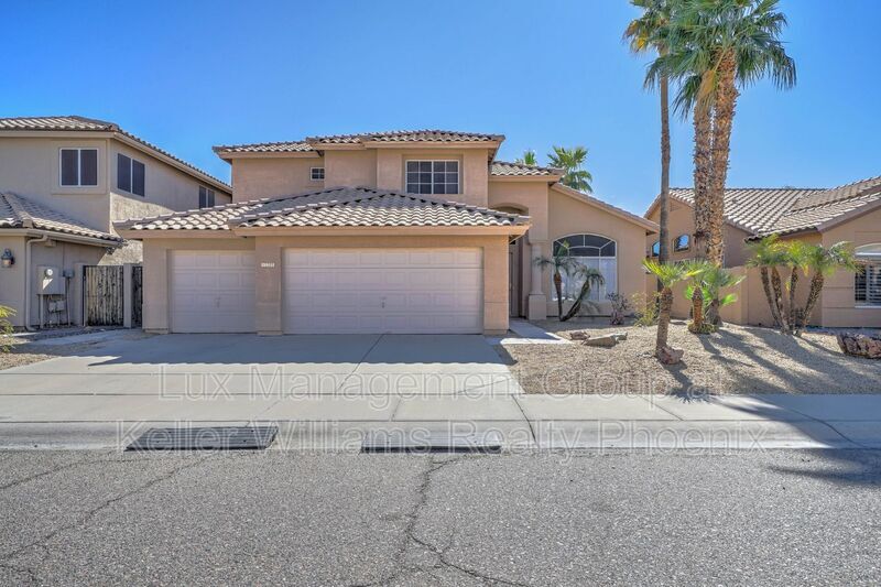 Primary Photo - 525 W Mountain Vista Dr