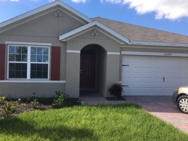 Primary Photo - 10284 Silver Pond Lane