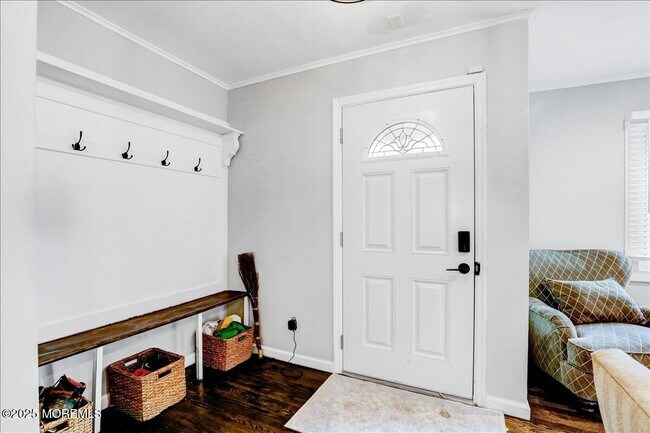 Foto del edificio - 144 Lower Main St