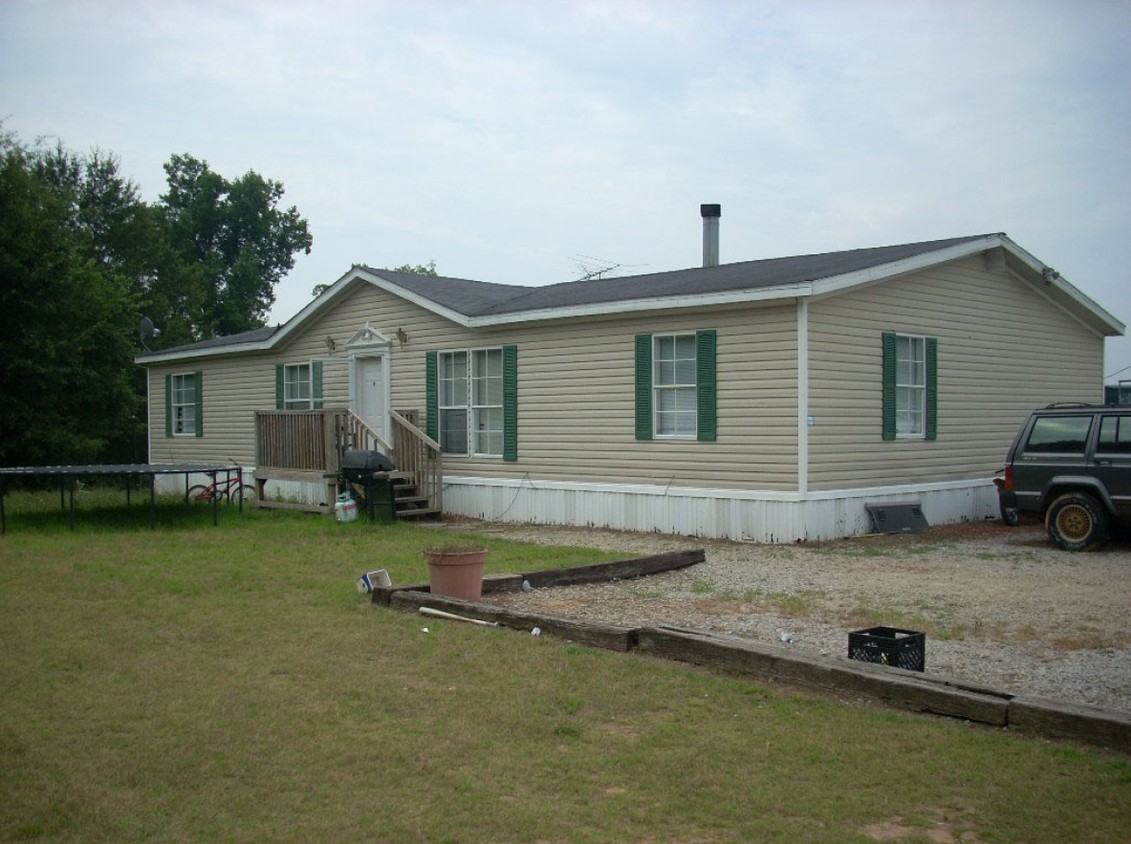Primary Photo - 1904 Pond Fork Church Rd