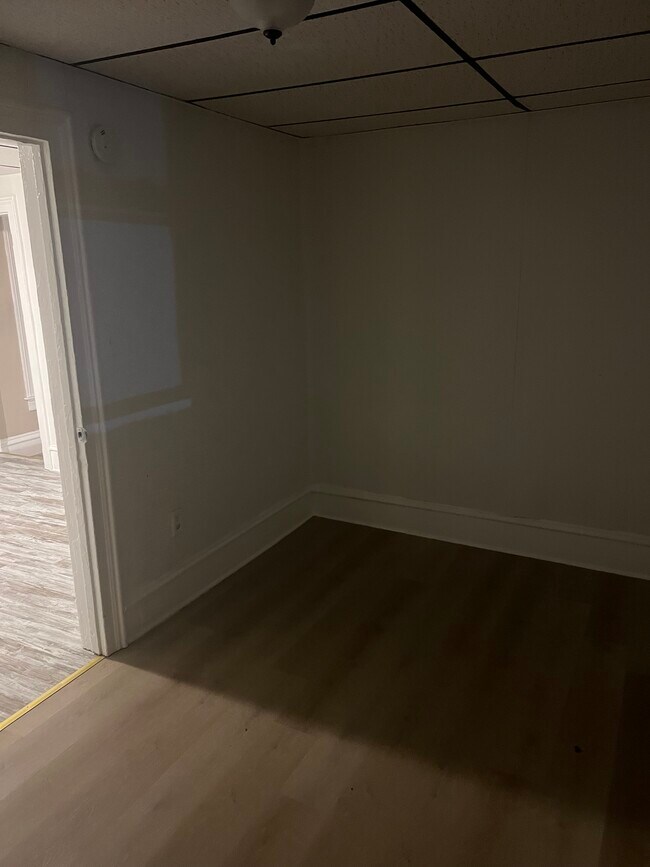 Foto del edificio - 38 Broadhead Ave