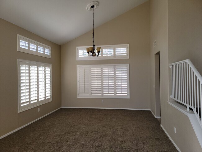 Foto del edificio - Updated Surprise Beauty