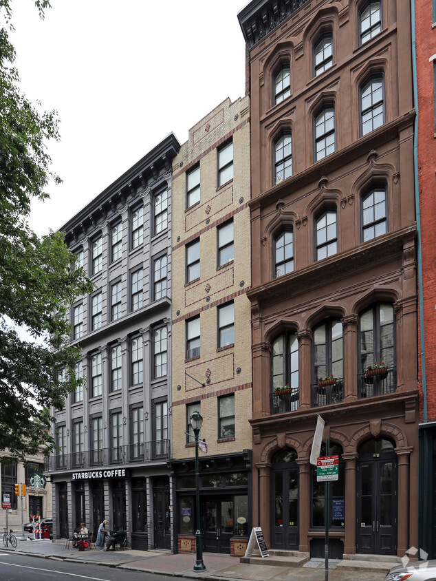 Primary Photo - Merchant's Row