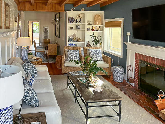 Building Photo - 1140 Cornwall Ln