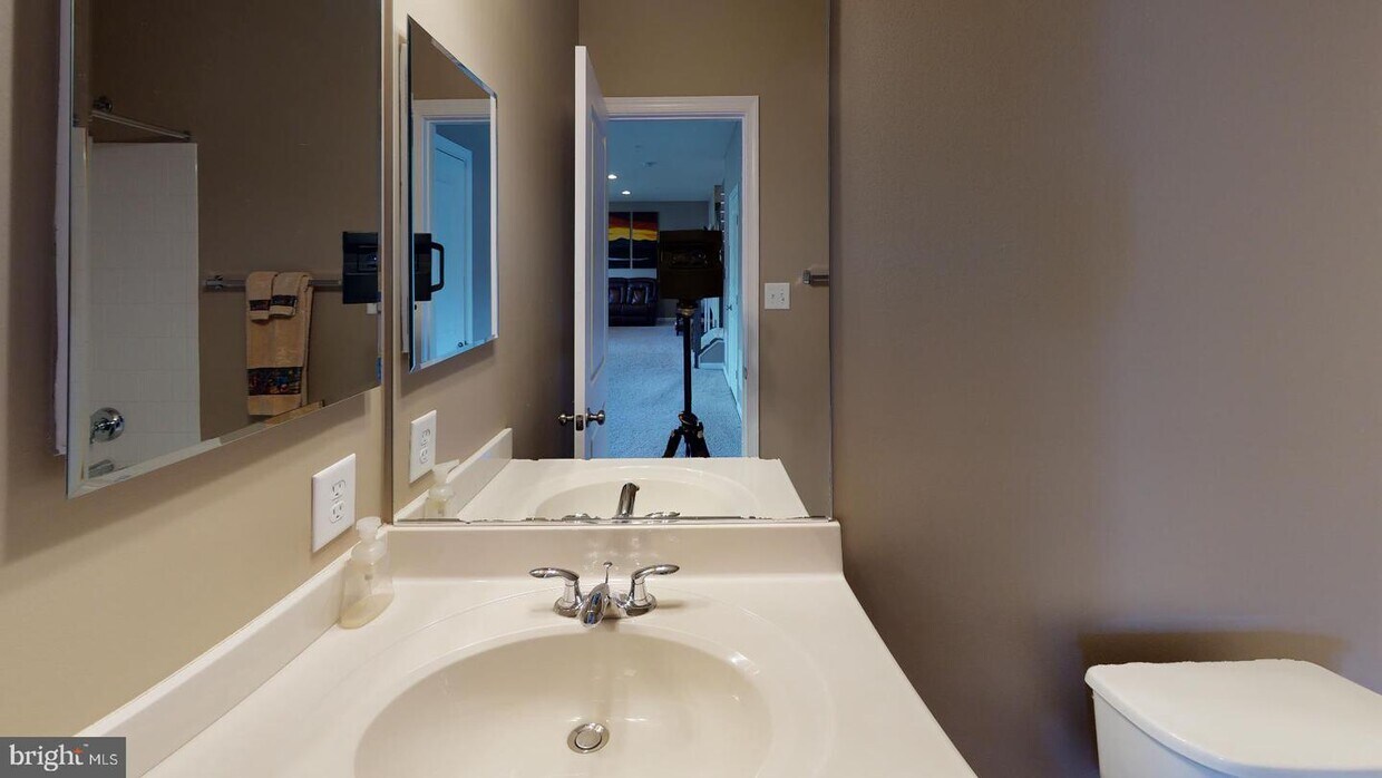 Foto principal - 6849 E Shavano Rd