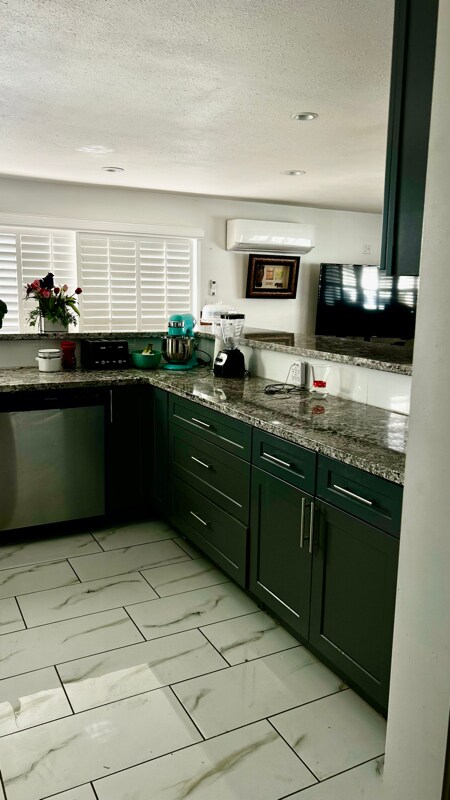 Foto principal - 11619 Wilkie Ave