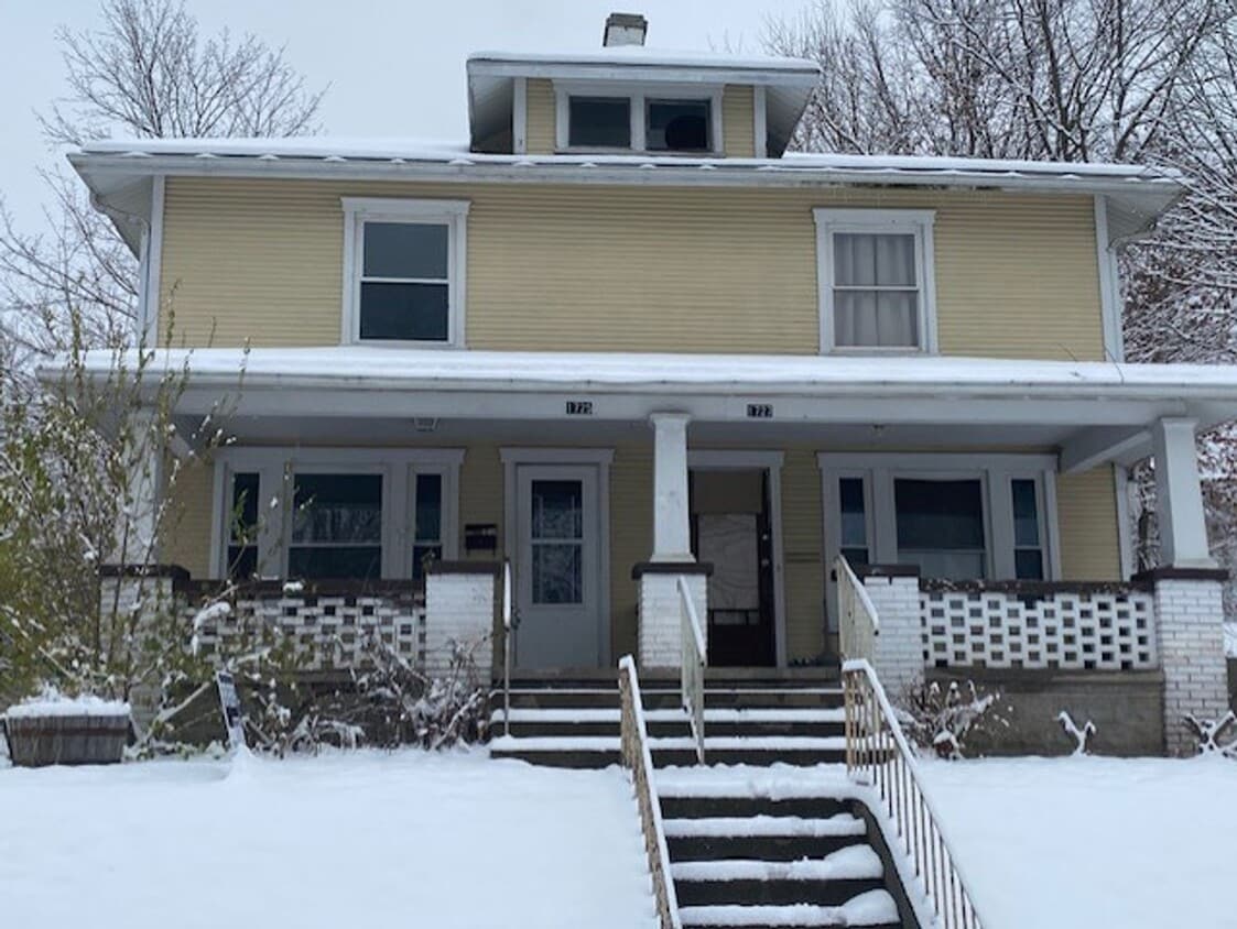 Primary Photo - 1725/1727 W High St.