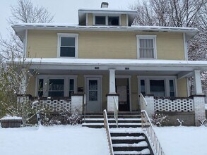 Building Photo - 1725-1727-1727 W High St