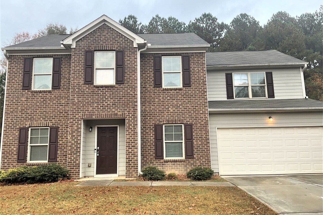 4022 Oak Field Dr House Rental in Loganville, GA