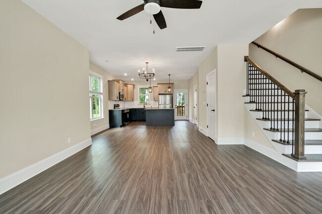 Foto del edificio - 457 Hungry Hollow Rd SE