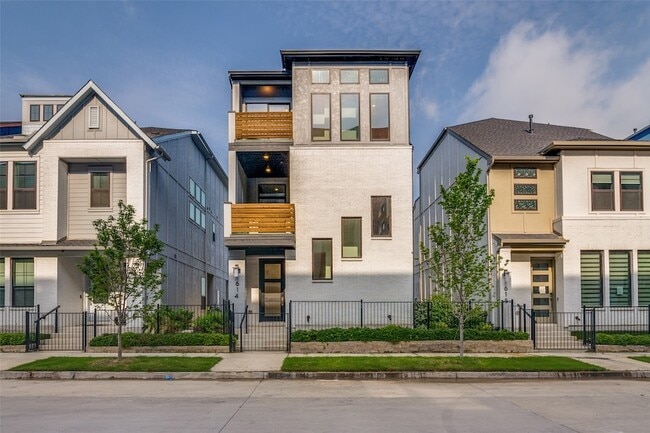 Building Photo - 614 Winners Cir