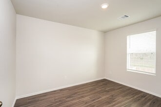 Building Photo - 3068 Wild Indigo Trl