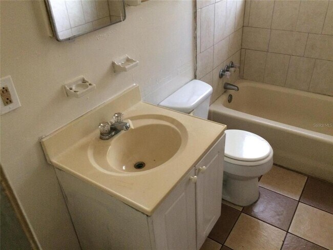 Foto del edificio - 6979 Muffet Ct