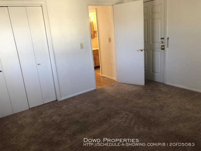 Foto del edificio - 1 bedroom in Bloomington IL 61701