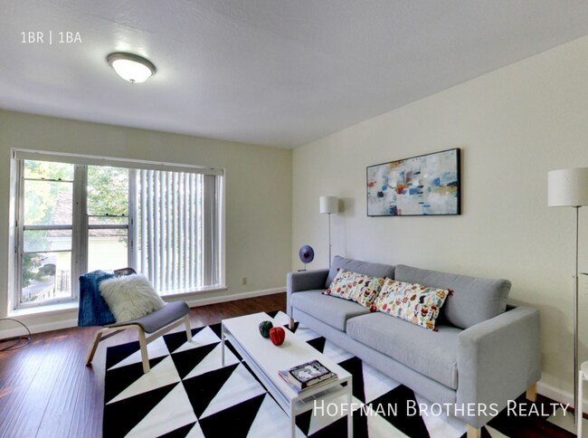 Foto del edificio - 800 E 20th St