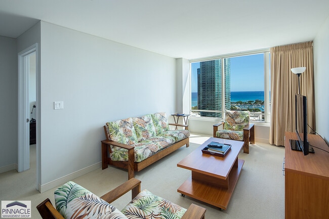 Building Photo - 1009 Kapiolani Blvd