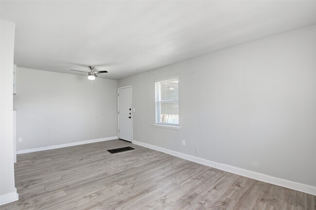 Building Photo - 6318 Laramie St