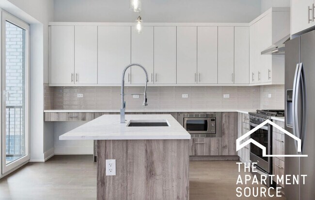 Foto del edificio - 2139 W Madison St