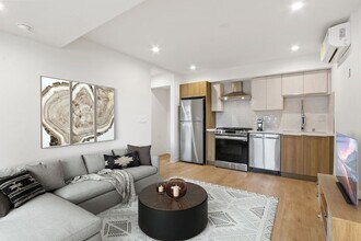 Building Photo - 1443 N Ave 47