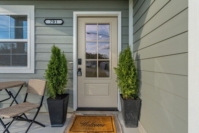 Foto del edificio - 1/2 OFF 1ST MONTH...BRAND NEW Townhome in Shelbyville...AVAILABLE NOW!