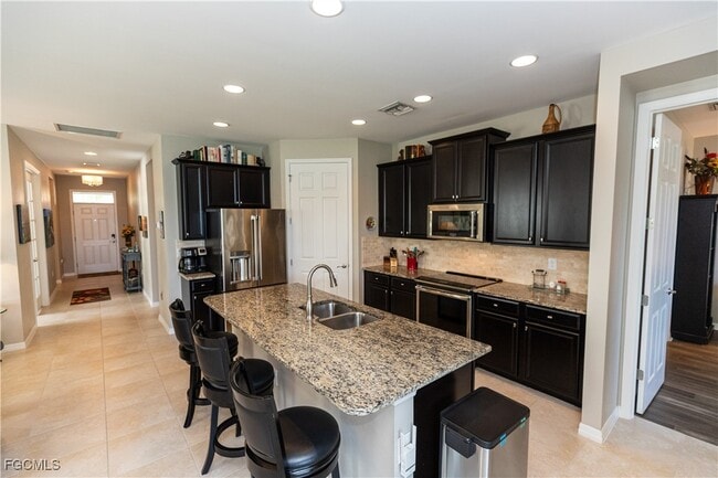 Foto del edificio - 4147 Dutchess Park Rd