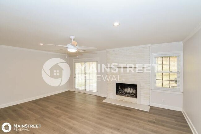 Building Photo - 920 Green Valley Dr, Nashville, TN 37220