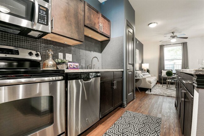 Foto del edificio - 5353 Las Colinas Boulevard Apt #A114, Irvi...