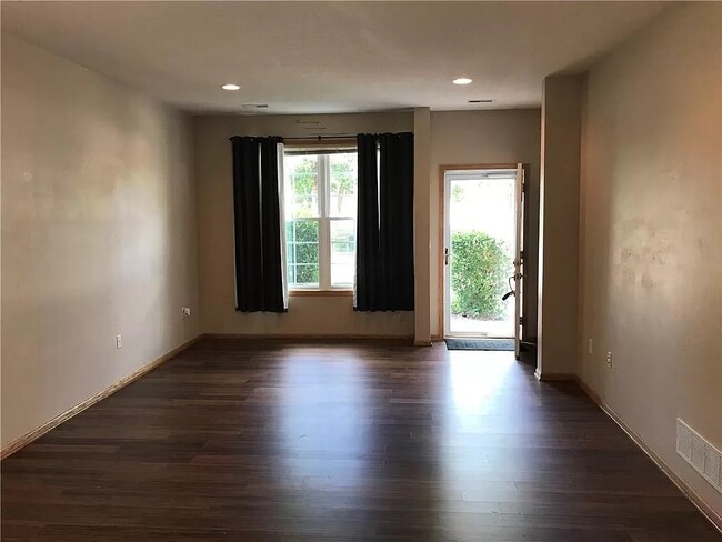 Building Photo - 277 S 79th St
