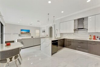 Building Photo - 2102 SW 176th Ave