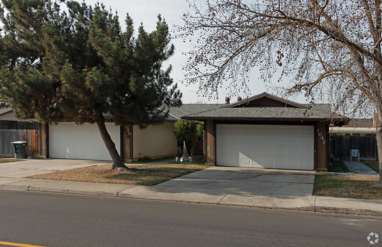 Foto principal - 1647-1649 Moffet Rd