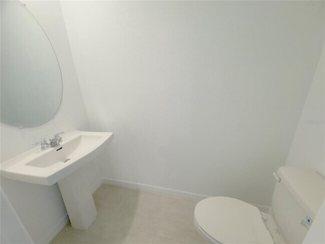 Building Photo - 3014 Skyline Lp