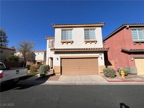 Building Photo - 733 Easter Lily Pl