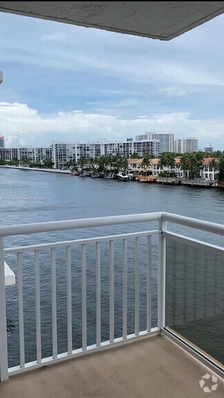 Building Photo - 1600 S Ocean Dr