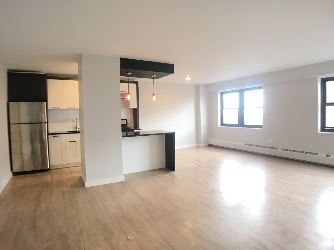 Primary Photo - 1365 Saint Nicholas Avenue