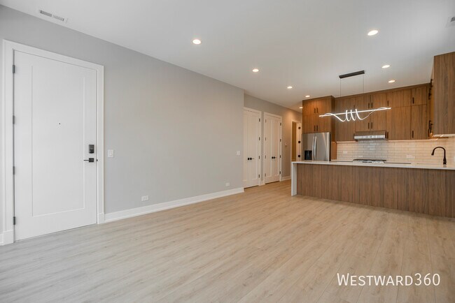 Building Photo - 3738 S Calumet Ave