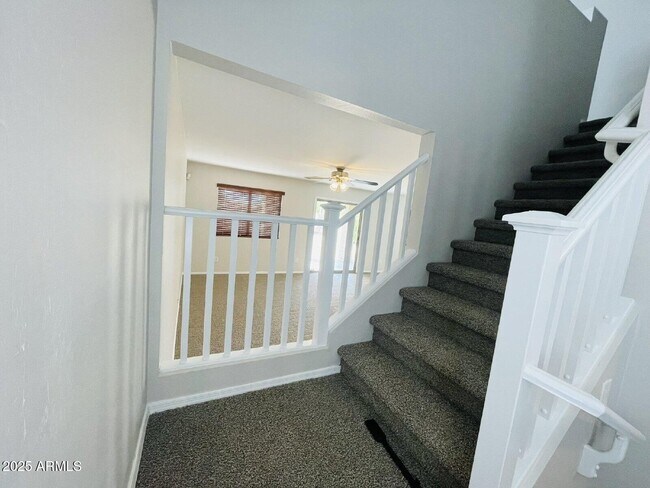 Foto del edificio - 37154 W Amalfi Ave