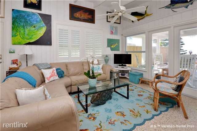 Building Photo - 2710 Beach Trl