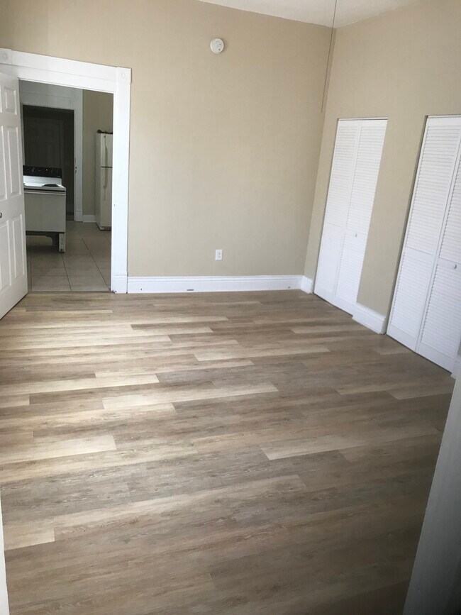 Foto del edificio - 1436 Rear South Floyd