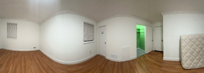 Photo - 8xxx Barrett Rd House