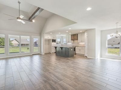 Building Photo - 2105 E 136th St S