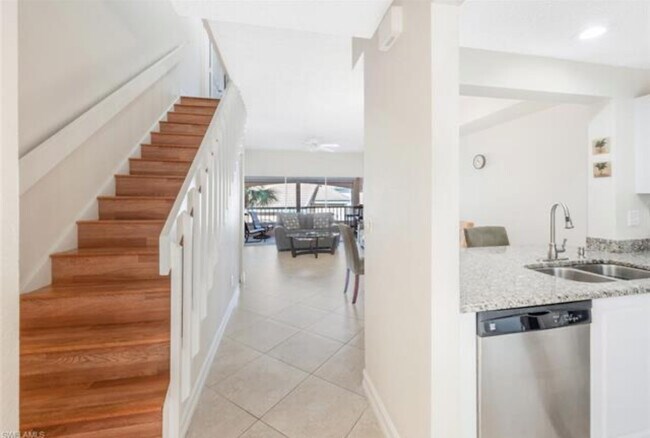 Foto del edificio - 1044 Woodshire Ln