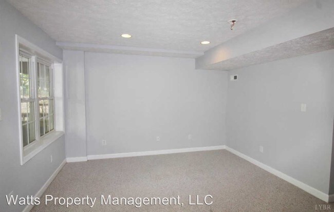 Foto del edificio - 3 br, 2 bath House - 505 Barrington Way